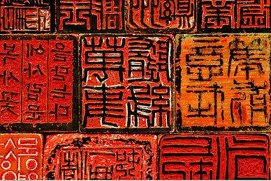 《生化危机4：重制版》体验版bug：里昂一脚踢飞电锯人